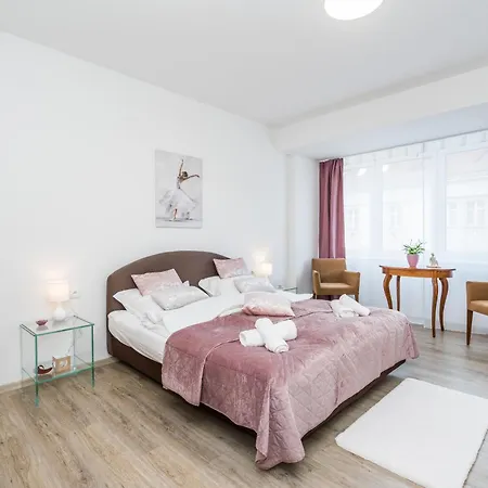 Perla Hradce 202 * Hradec Kralove