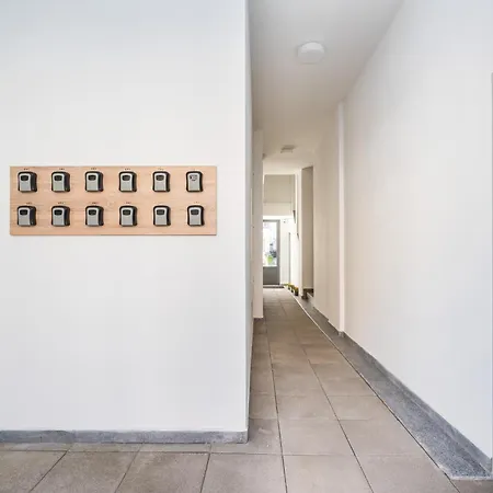 Perla Hradce 202 Градец-Кралове